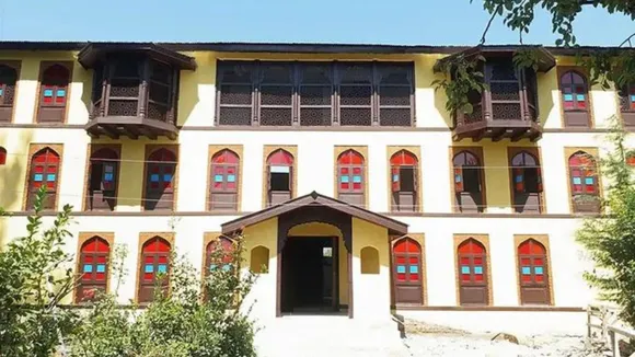 Kashmir's heritage Meeras Mahal