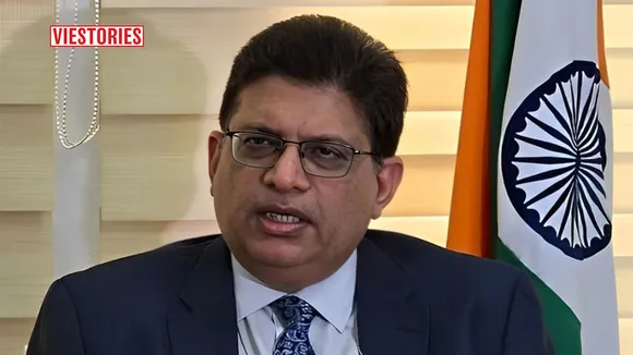 Cabinet Appoints Arunish Chawla as Revenue Secretary Ahead of Budget Presentation