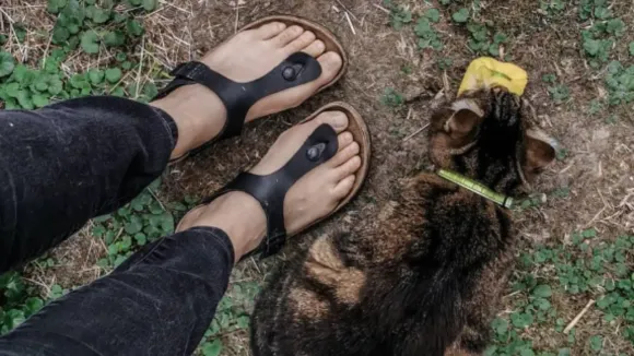 Style Doesn’t Retire with the Sandals That Work at Every Age