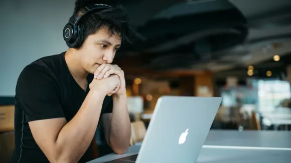 LXP vs LMS — Understanding the Key Differences in Learning Technology