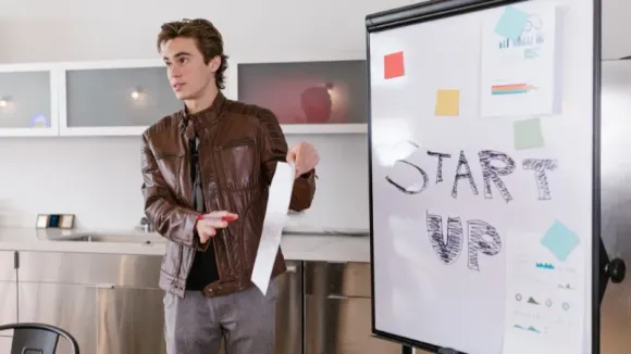 Business Startup Ideas for Students on a Budget