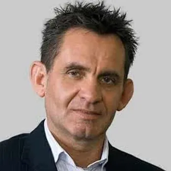 The term – Blended AI – Keith Budge says was coined recently by his company, Genesys. To understand this concept, VoicenData interacted with Keith Budge.