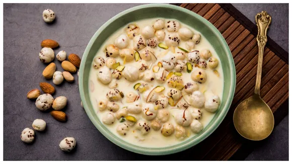 Makhana and milk 