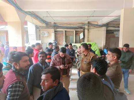 समस्याओं को लेकर आयुष्मान ऑफिस पहुंचे आयुष्मान मित्र 