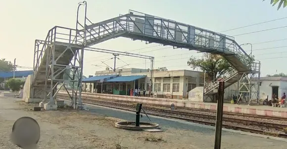 तिलहर रेलवे स्टेशन