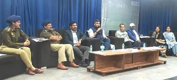 DM Noida