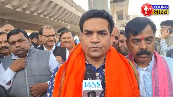 KAPIL MISHRA 001
