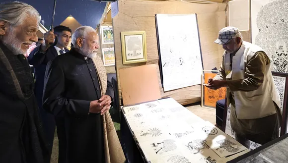 PM visits an exhibition