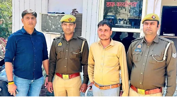 पुलिस की गिरफ्त में आरोपी