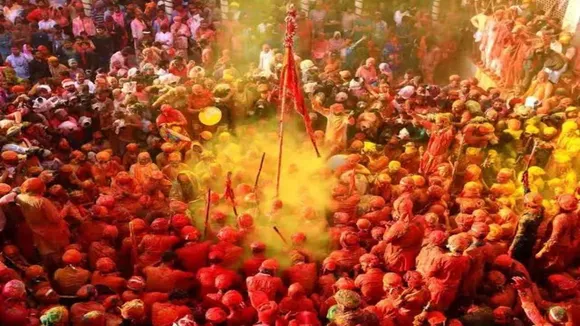 holi