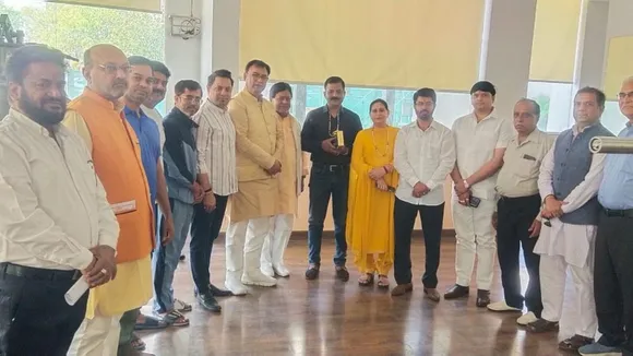 आधार कार्ड शिविर का उद्घाटन