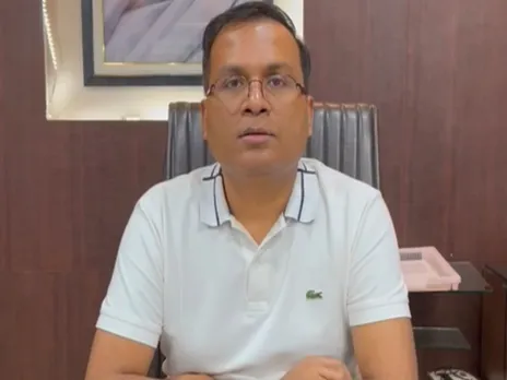 प्रशासनिक फेरबदल