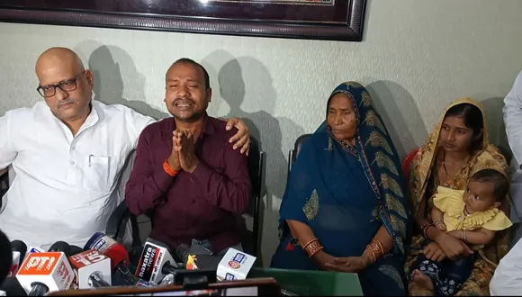 अजय राय से मिला धर्मात्मा निषाद का परिवार 