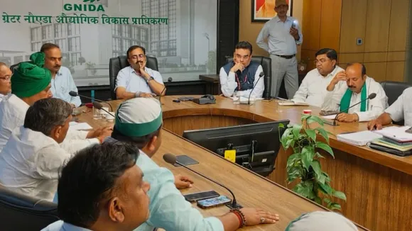 किसानों की Greater Noida Authority के साथ बैठक में विभिन्न मुद्दों पर हुई चर्चा