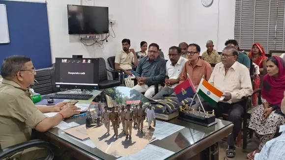 जनता से जुड़ाव को और गहरा करने निकले अफसर, सुनीं दिक्कतें 