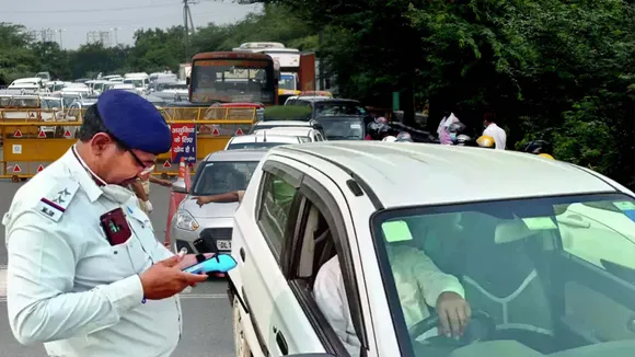 POLICE , TRAFIC POLICE 