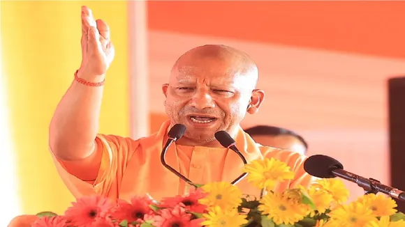 सीएम योगी बोले गायों को बूचड़खाने भेजते थे अखिलेश यादव