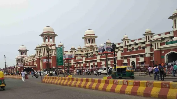 Charbagh railway station 