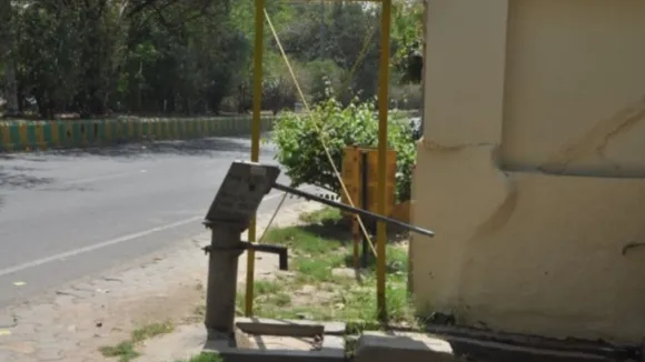 खराब पड़े नलकूप 