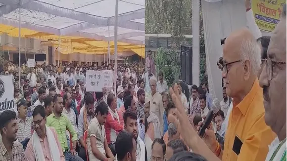 Electricity workers protest against privatisation rally Shakti Bhawan Lucknow work halted