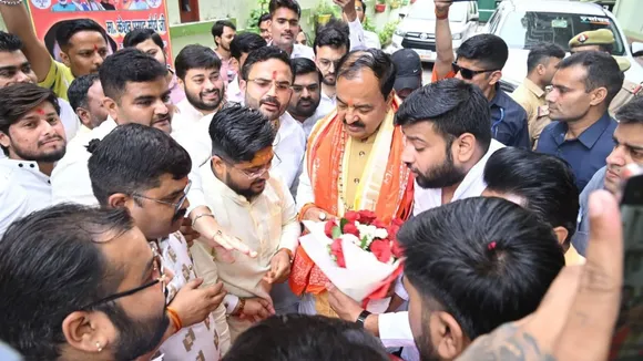 सांसद रमेश अवस्थी के घर पर कार्यक्रम में मौजूद प्रदेश के डिप्टी सीएम केशव प्रसाद मौर्य। 