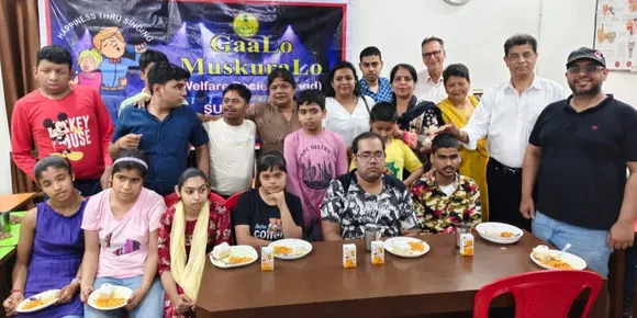 दिव्यांग बच्चों का कार्यक्रम