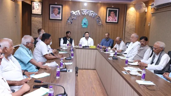 पटना स्थित RJD प्रदेश कार्यालय में INDIA गठबंधन की बहुप्रतीक्षित बैठक