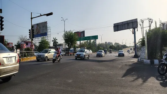 Severe heat wreaks havoc in Lucknow, temperature crosses 42 degrees