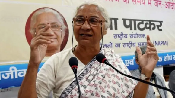 नर्मदा बचाओ आंदोलन की नेता मेधा पाटकर गिरफ्तार, कोर्ट ने जारी किया था गैर-जमानती वारंट