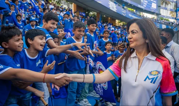 Neeta Ambani with Childran