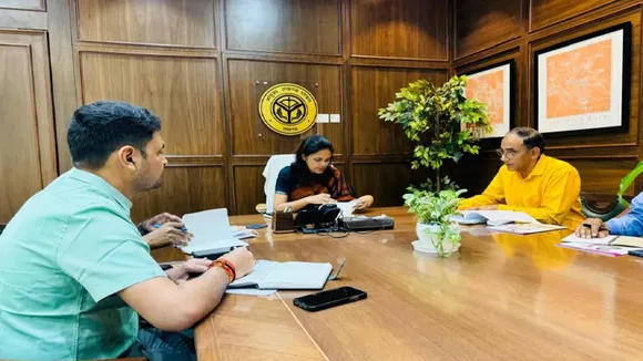 Divisional Commissioner Dr. Roshan Jacob discussed preventing child begging in the meeting