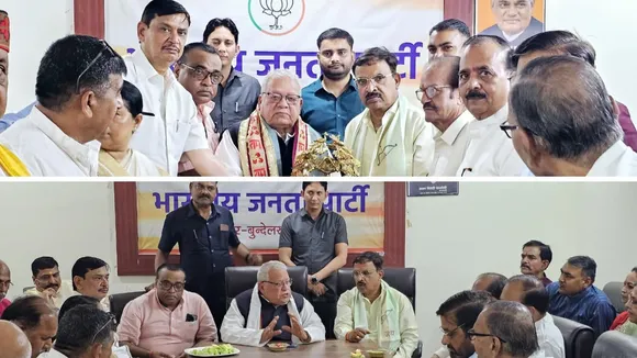 कलराज मिश्र को स्मृतिचिह्न देते भाजपाई। इस दौरान उन्होंने पार्टी नेताओं संग कई मुद्दों पर गंभीर चर्चा भी की। 