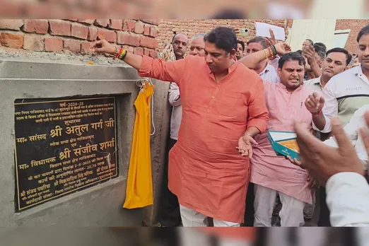 Ghaziabad: विधायक संजीव शर्मा ने वार्ड 7 में तीन स्थानों पर निर्माण कार्यों का किया शिलान्यास