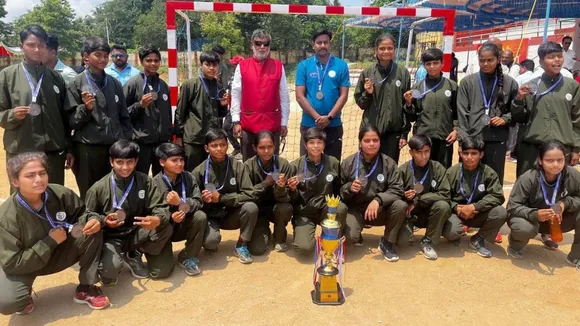 Bronze Medal Winner Uttar Pradesh Sub Junior Girls Handball Team 