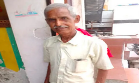 कलान में कटी जेब को दिखाते प्रेम सिंह