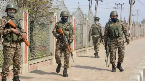 भारतीय सेना ने LoC पार कर रहे पाकिस्तानी नागरिक को पकड़ा, पुंछ में सतर्कता बढ़ाई गई