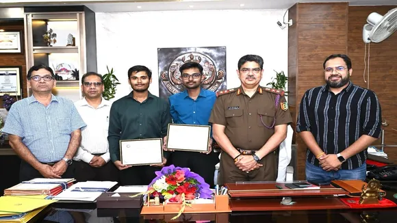 Two students Lucknow University got placed Adecco India Vice Chancellor honoured them