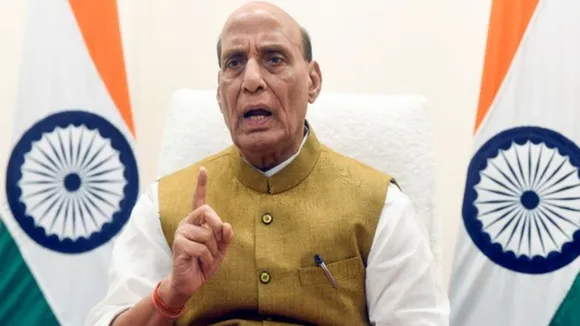 Army Chief and Defense Minister Rajnath Singh will visit Jammu and Kashmir today, will meet the local people