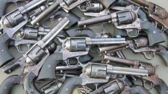 Illegal arms selling on whatsapp