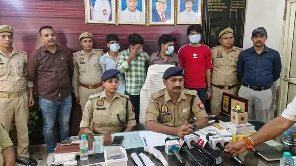 GREATOR NOIDA POLICE 4 ARRESTED