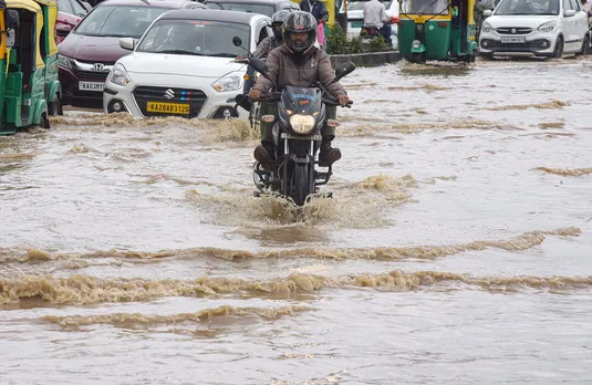 haevy rain