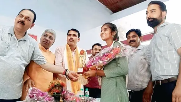 में पुवायां इंटर कॉलेज में एक कार्यक्रम का आयोजन 