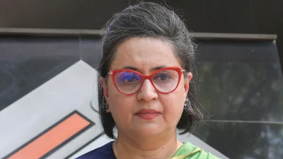 Sagarika Ghose, flight emergency landing