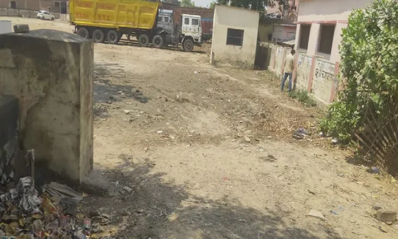 अल्हागंज में बदहाल पड़ी रोडवेज बस अड्डा 
