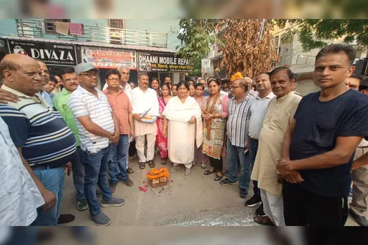 Ghaziabad: महापौर ने मोहन नगर ज़ोन में ₹7.50 करोड़ की विकास परियोजनाओं का किया शिलान्यास