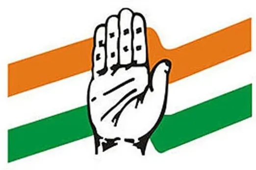 Ghaziabad: कांग्रेस कार्यालय में ‘त्रिमूर्ति’ पर प्रहार से कार्यकर्ताओं में रोष, आस्था रखने वालों को बाहर करने पर उठे सवाल