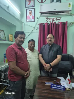  मुख्य चिकित्सा अधिकारी ने किया रेड क्रॉस कार्यालय का औचक निरीक्षण मुख्य चिकित्सा अधिकारी ने किया रेड क्रॉस कार्यालय का औचक निरीक्षण