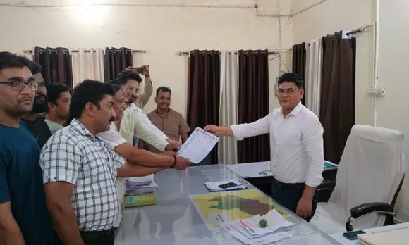 Industry trade delegation submits memorandum to SDM