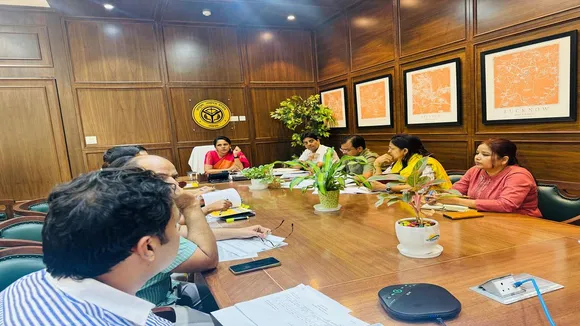 मंडलायुक्त ने की महिला एवं बाल विकास योजनाओं की समीक्षा