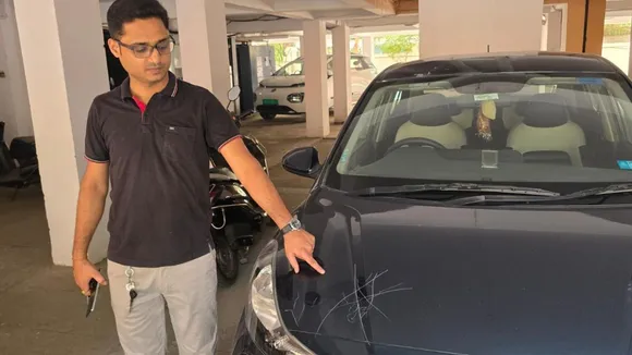 गुलमोहर सोसायटी निवासी 